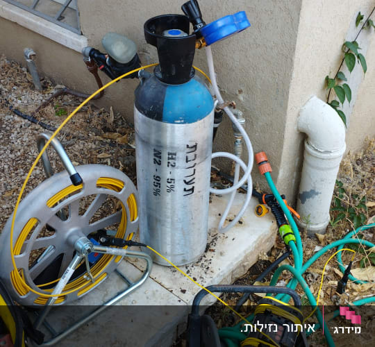 מיכל גז, צינורות וכלים לזיהוי דליפות
